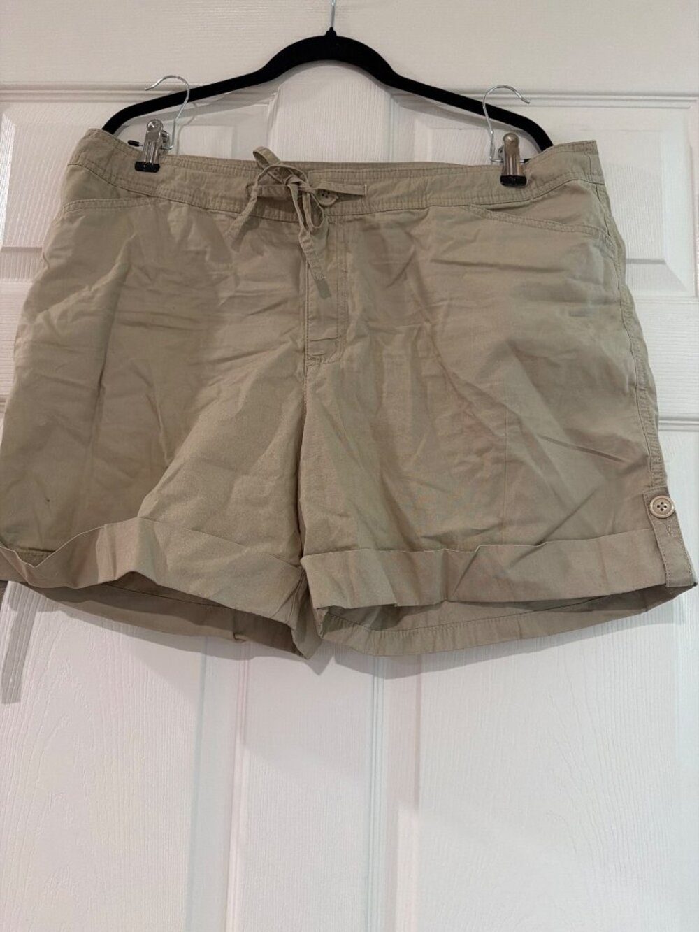 Merona Khaki Cotton Womens Shorts Size 14 With Drawstring Waist & Buttoned Pocke